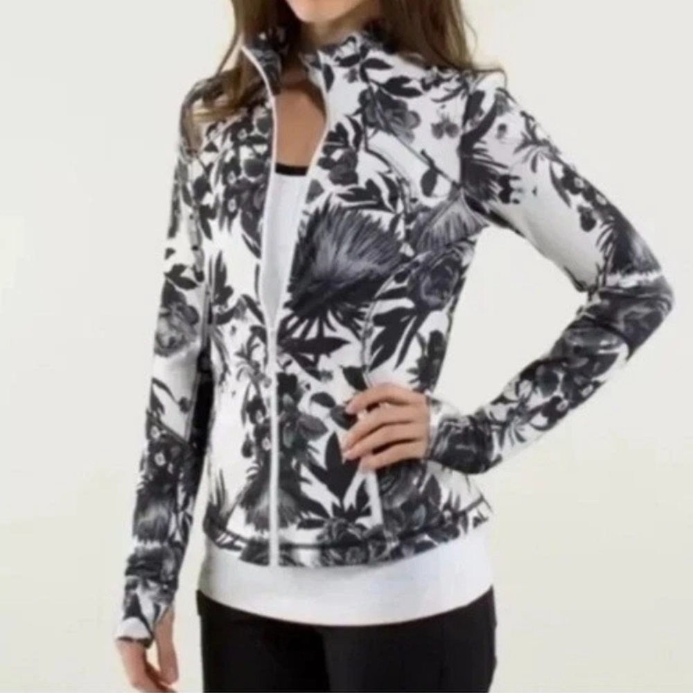 Lululemon Forme Jacket II Floral Brisk Bloom Black White Cuffins Size 6
